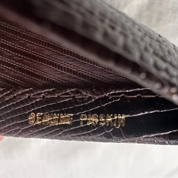 Prince Gardner Brown Embossed Leather Bi-Fold Wallet | ID Window | Vintage - Picture 10 of 14